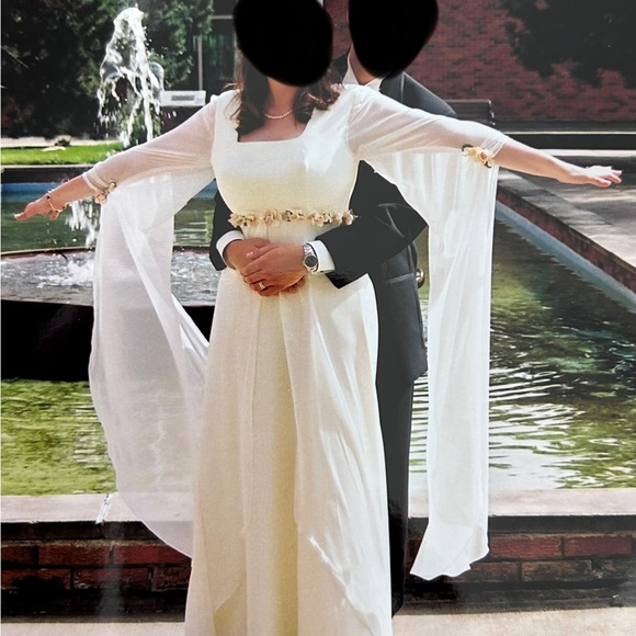 Vintage 2000 Pronovias Wedding Dress - Picture 9 of 9